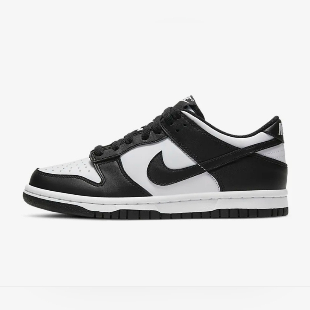 Nike Panda Dunks Low - Picture 10 of 10